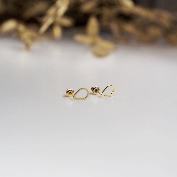 “It’s Raining, It’s Pouring” Rain/Teardrop Earring - Picture 3 of 13